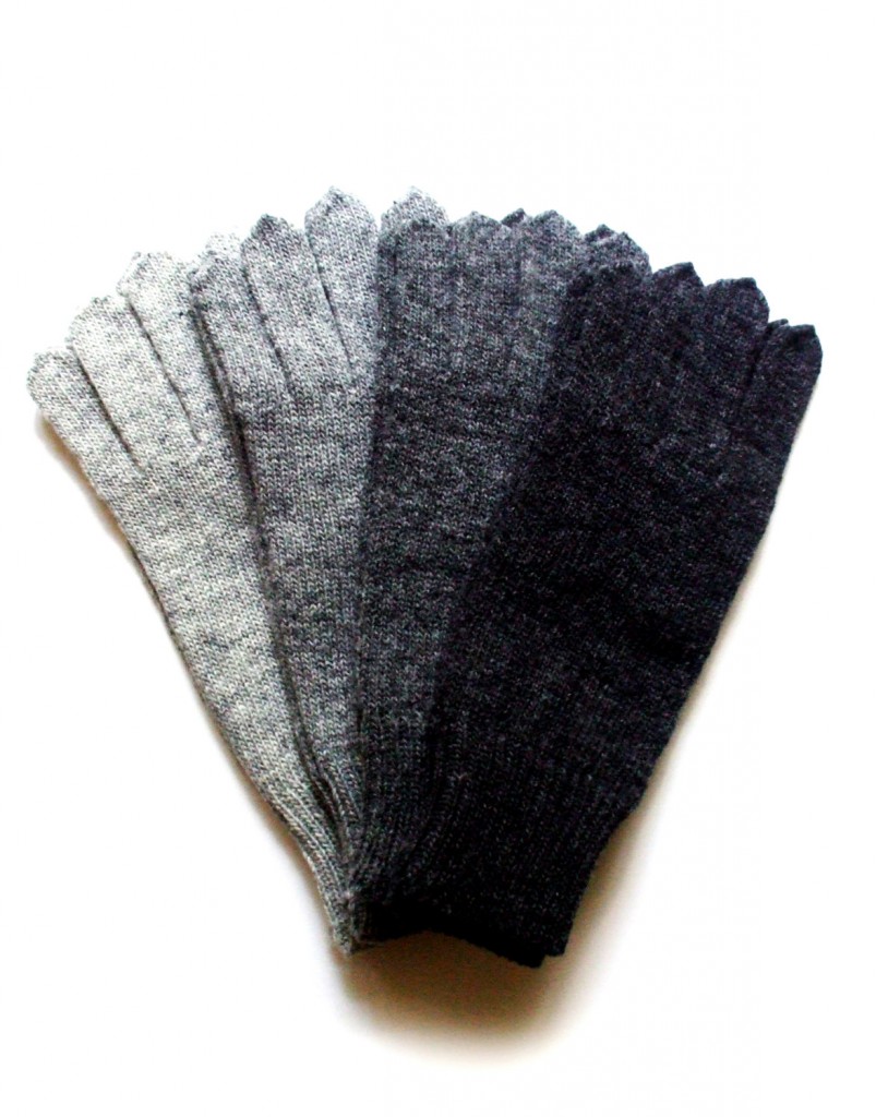 3 Mens knitted lambswool Gloves